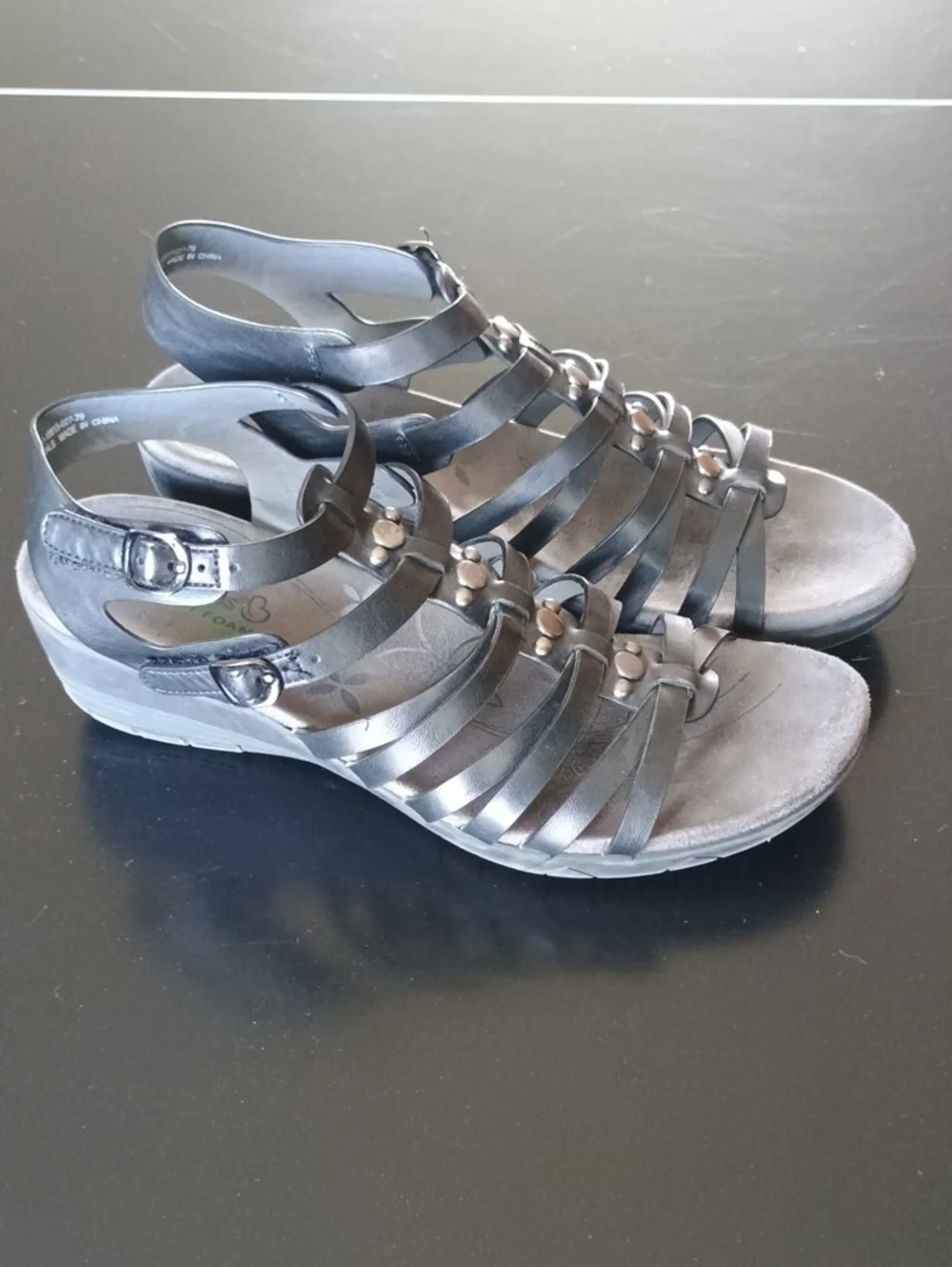 BareTraps Black Strappy Gladiator Sandals with Buckle Accents